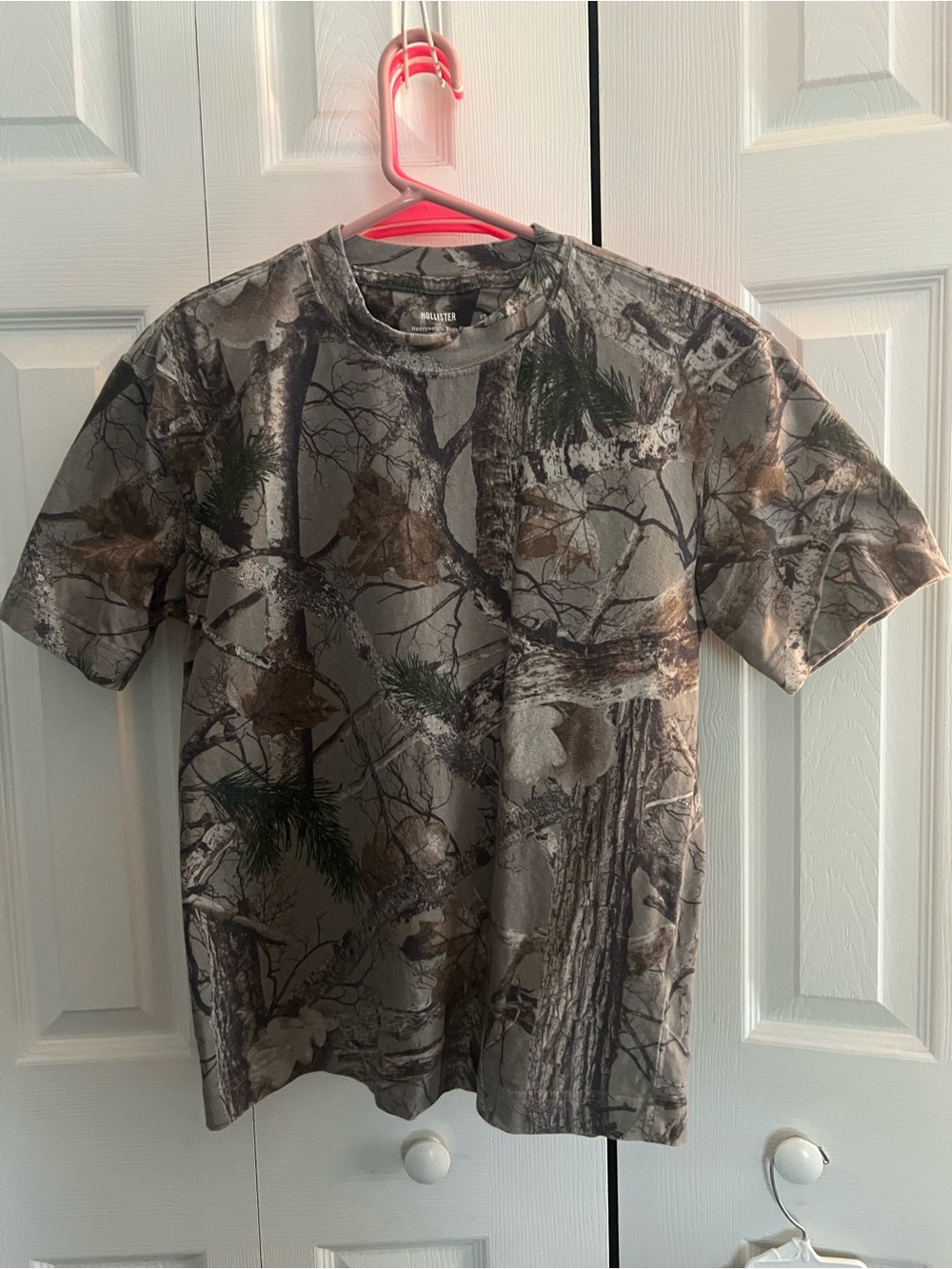 Hollister Men's Camo Short-Sleeve Tee